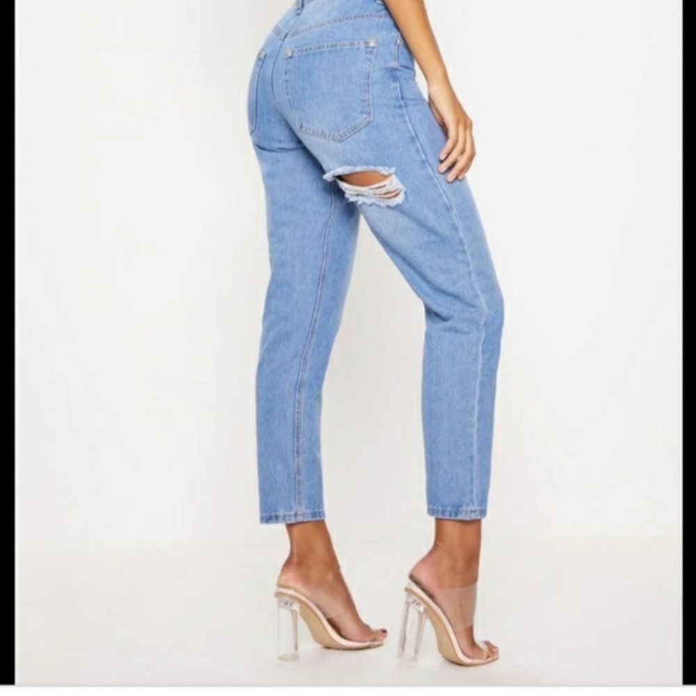 Pretty Little Thing Sz 12 High Rise Bum Rip Jeans